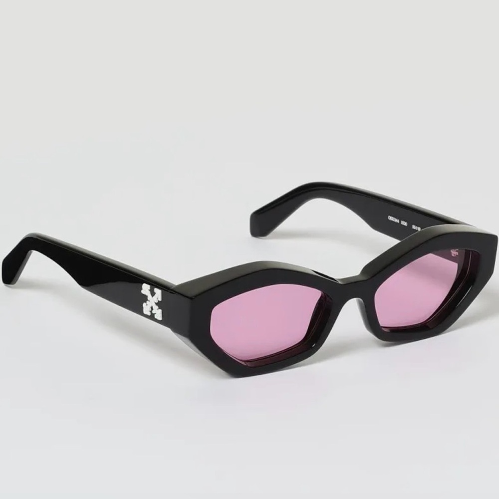 Off-White Black Sunglasses (NWT)